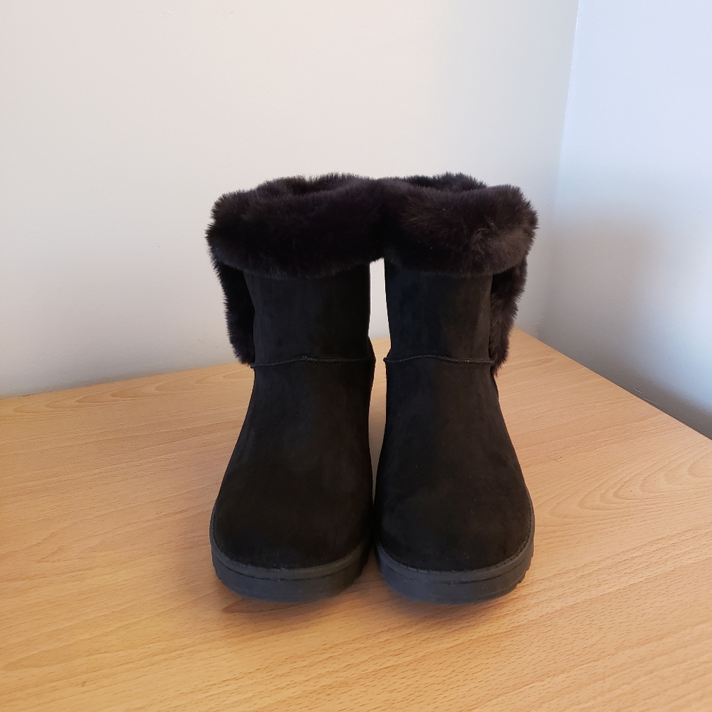 So women's boot size 9.5